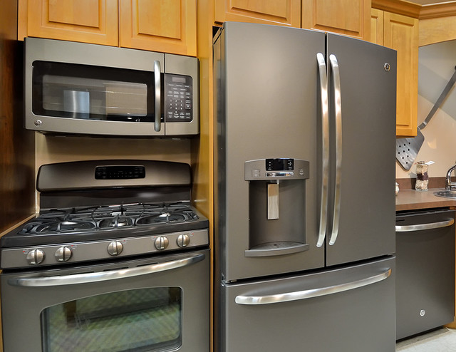 Sleek and Chic: GE Expands Popular Slate Finish to More Appliances