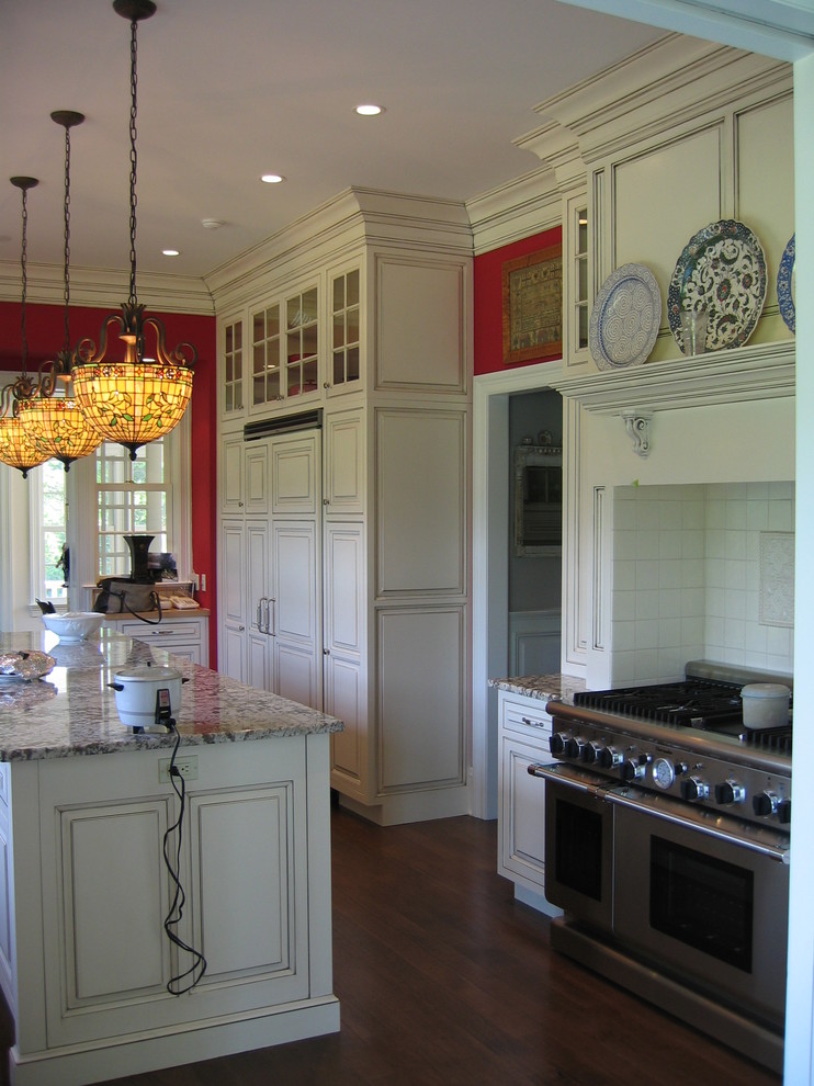 Colonial Kitchen New York by Tallaksen Custom Builders