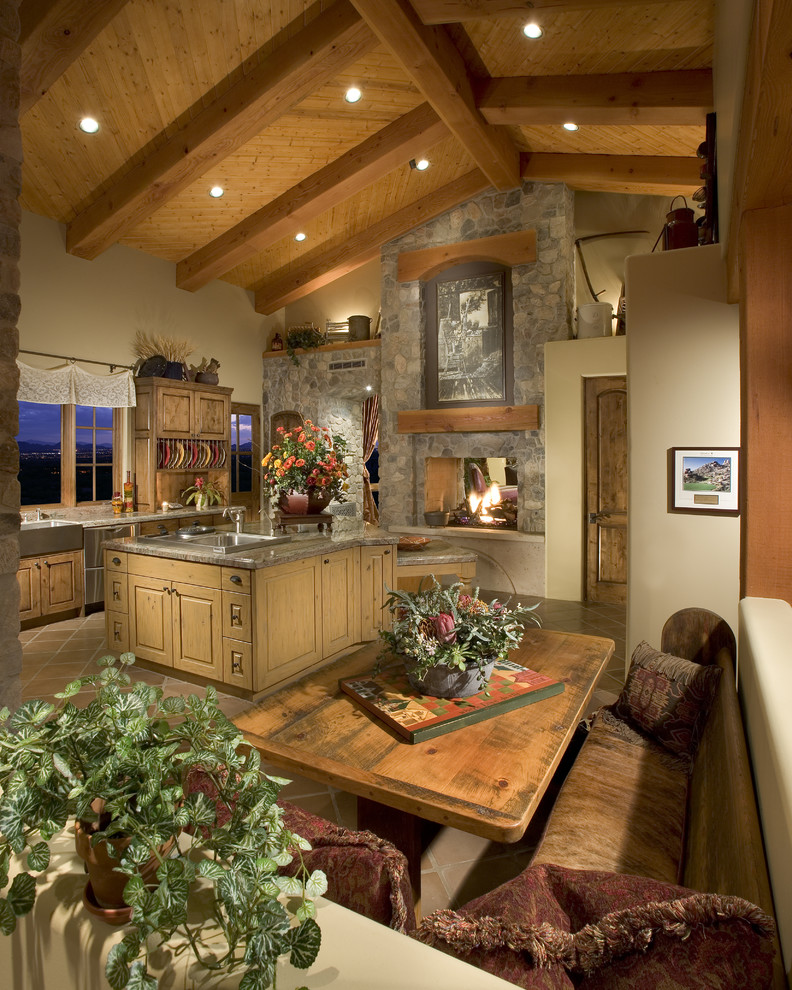 Inspiration for a southwestern kitchen remodel in Phoenix