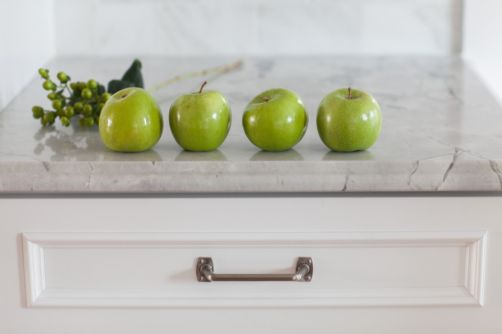Glastonbury, CT Kitchen Renovation Traditional Kitchen New York