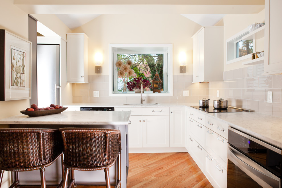 Inspiration for a timeless l-shaped kitchen remodel in DC Metro