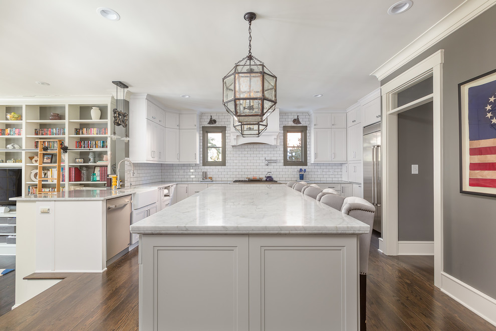 Transitional kitchen photo in Raleigh