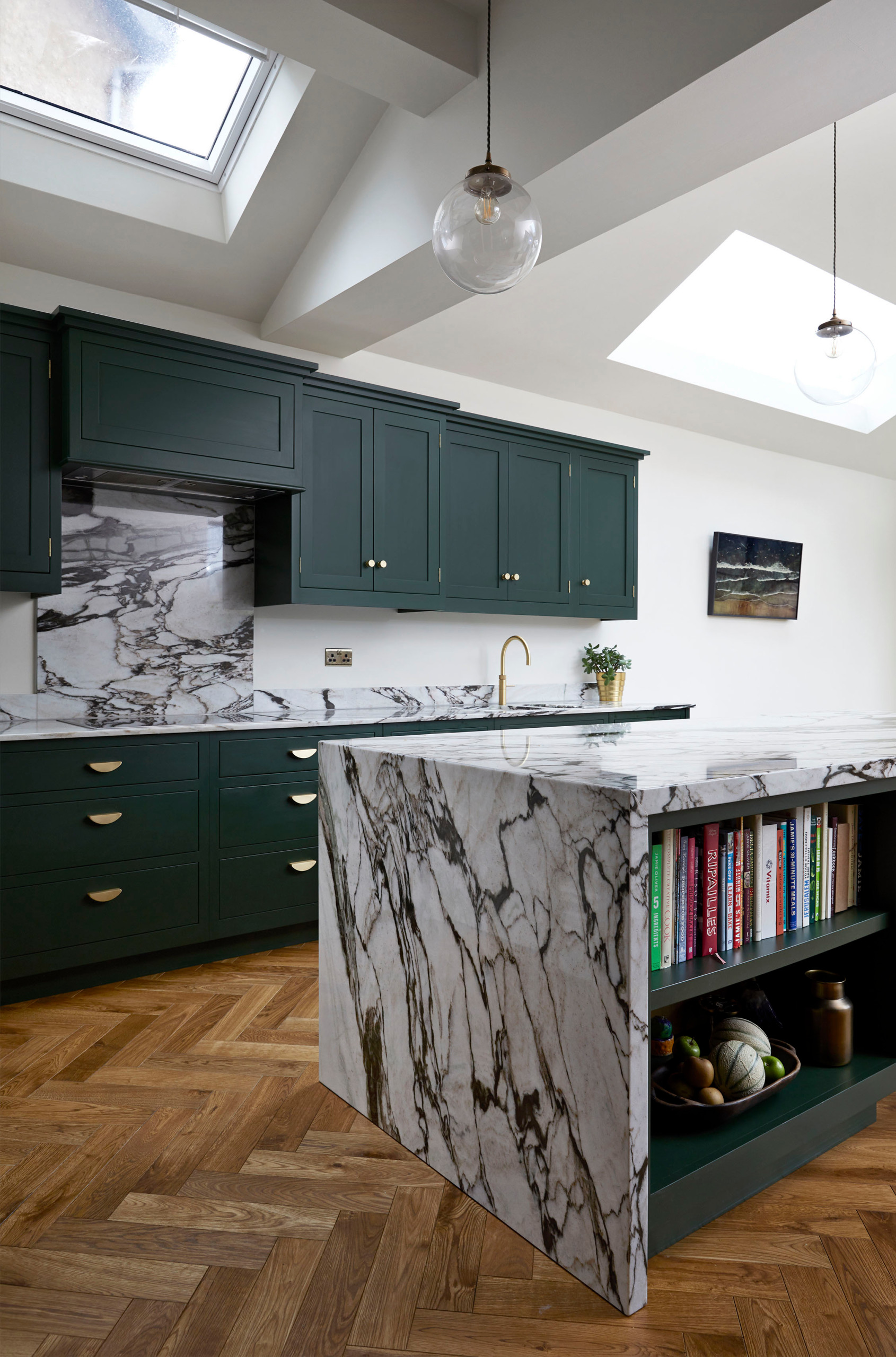 30 Stylish Green Kitchens With Earth-Toned Accents