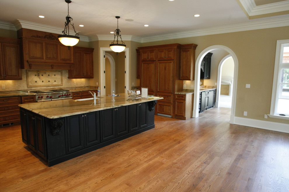 Gourmet Kitchen - Traditional - Kitchen - St Louis - by ...