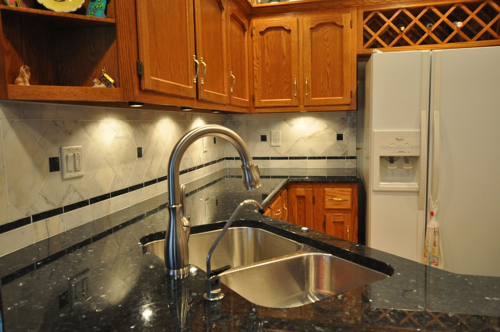 Granite Countertops and Tile Backsplash Ideas - Eclectic ...