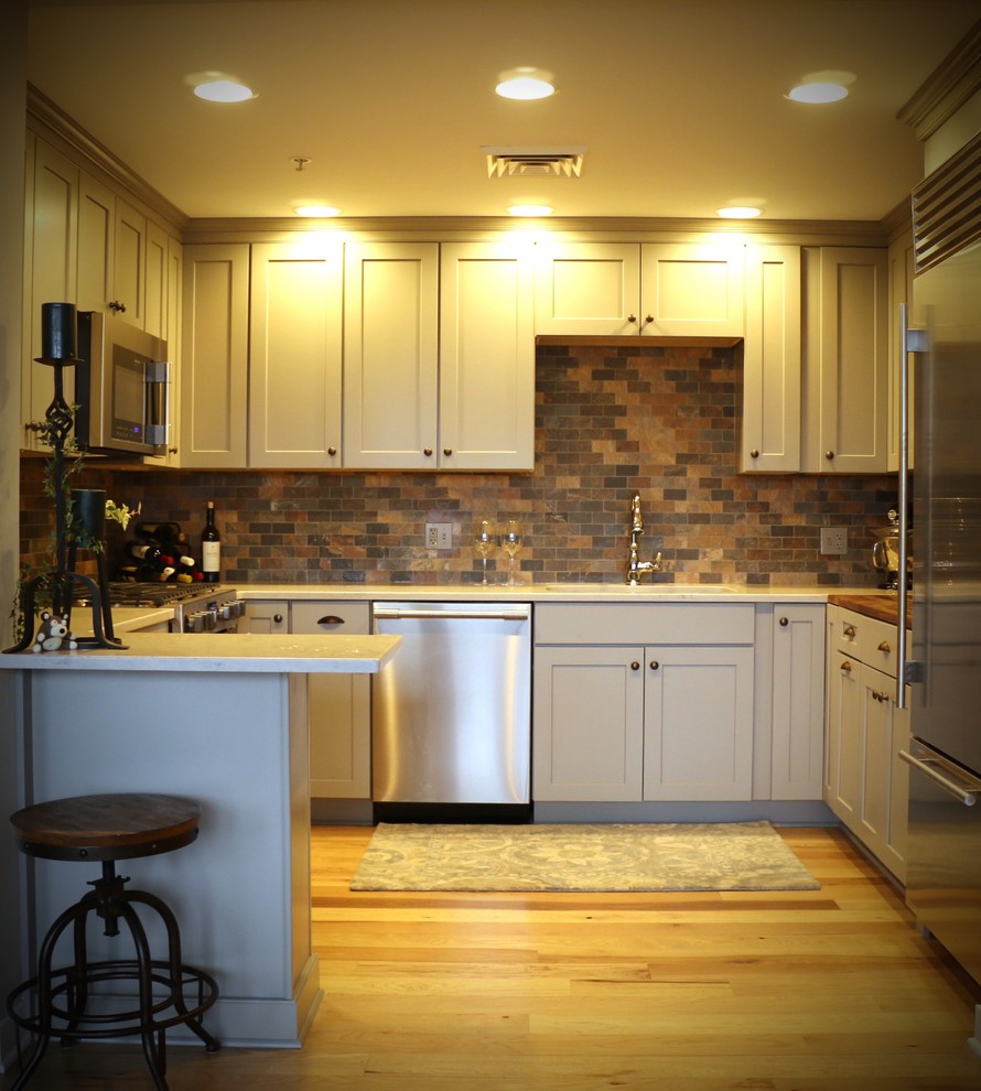 Grayslake makeover - Traditional - Kitchen - Chicago - by AC Home