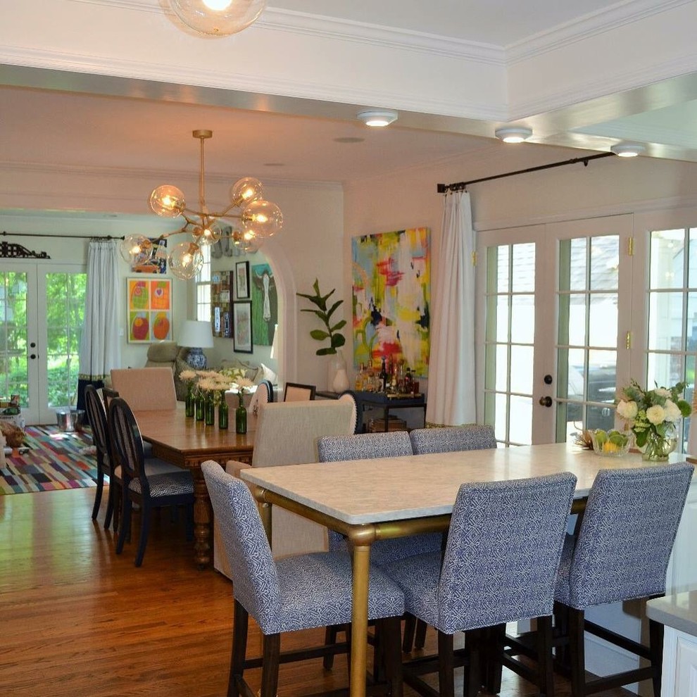 Example of an eclectic dining room design in Nashville