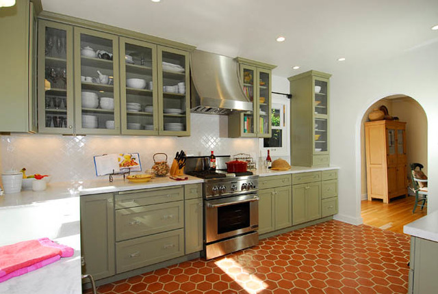 Green kitchen inspo. DIY Mediterranean & Spanish style kitchen. Green  cabinets with metal accents.