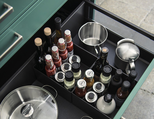 Green Tea Colour Kitchen Design - Moderne - Cuisine - Londres - par Schmidt  Barnet - Kitchens & Interior Solutions | Houzz