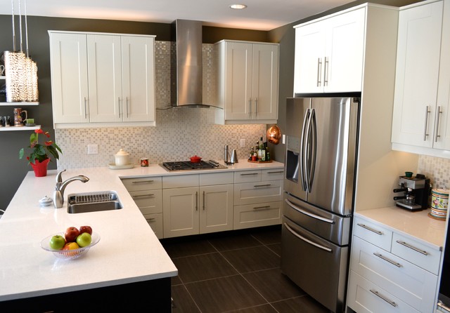 Grimslov (IKEA) white and grey kitchens - Contemporaneo - Cucina -  Vancouver - di IKAN Installations Inc. | Houzz
