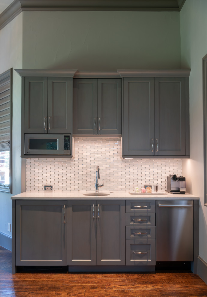 Guest Suite - Kitchenette - Traditional - Kitchen - Dallas ...