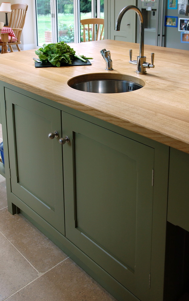 Guild Anderson Shaker Kitchen with Corner Cupboards Kitchen