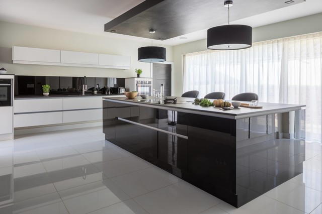 H Line Lumina in White and Graphite - Kitchen - Other - by Masterclass  Kitchens | Houzz UK