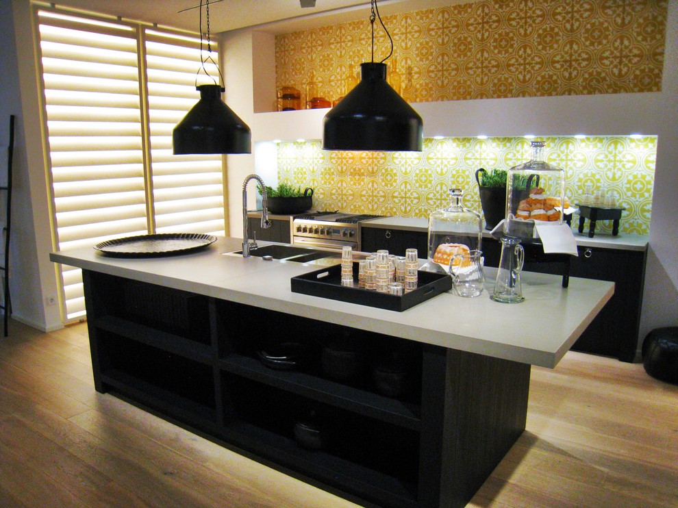 Hacker Kitchen Showroom In Germany Clever Storage By Kesseboehmer Img~01d1895601080a6b 9 8544 1 70a7e1a 