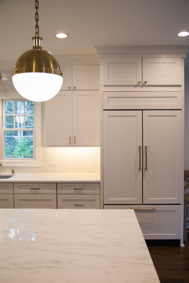 Hale Navy & White Transitional Kitchen New York by Five Star