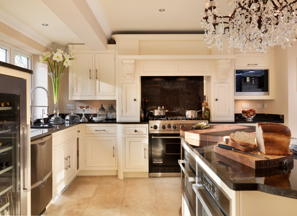 Design ideas for a large traditional kitchen in London.