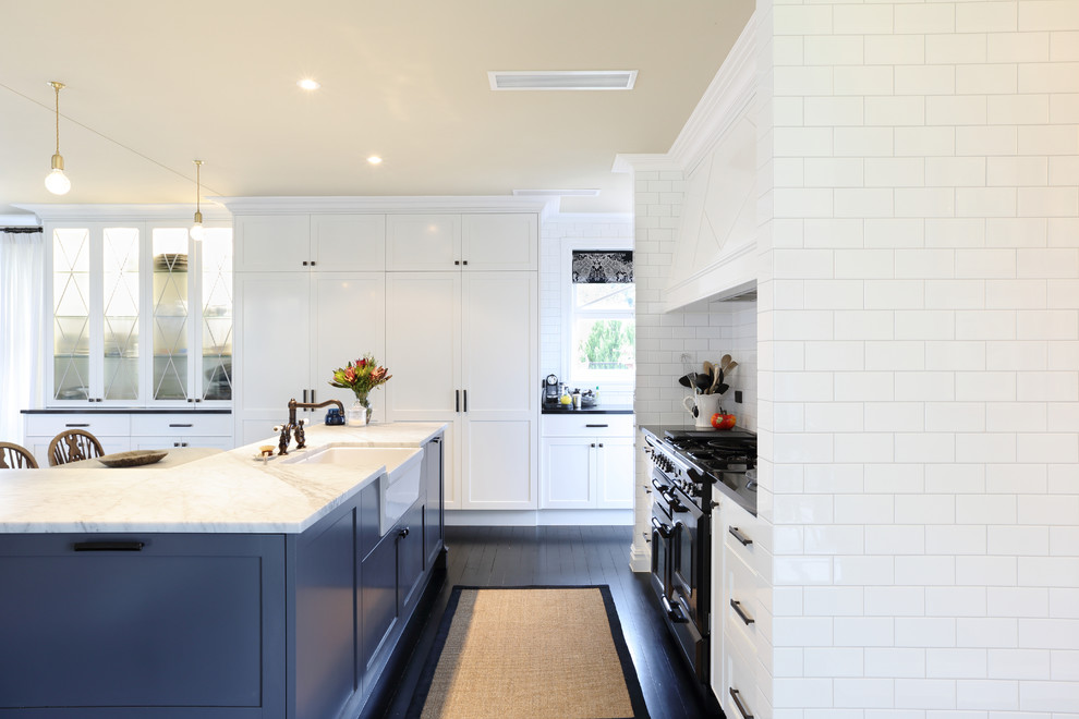 Example of a classic kitchen design in Brisbane