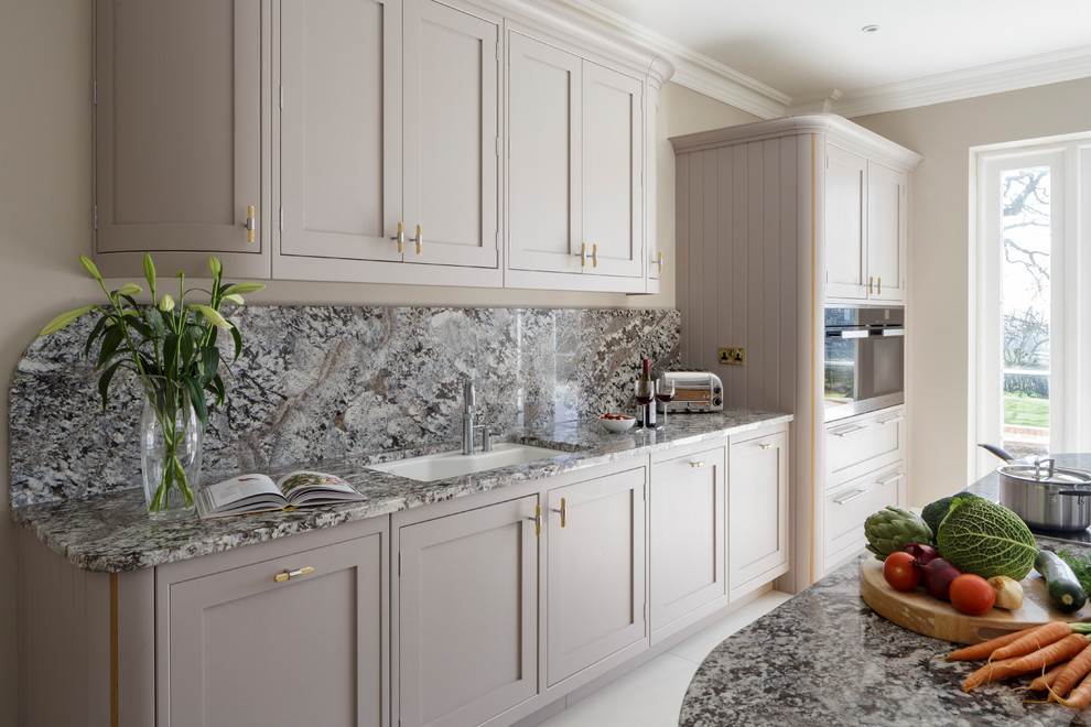 Handmade Bespoke Painted Shaker Granite Splashback Transitional