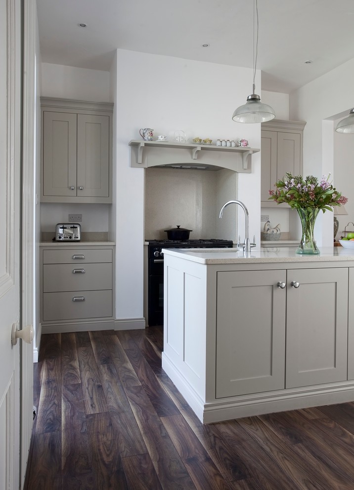 Inspiration for a contemporary kitchen remodel in Dublin