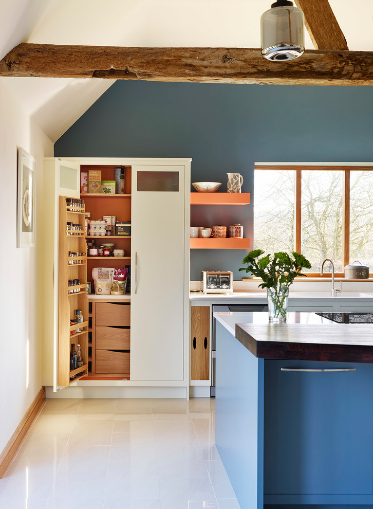 Inspiration for a country kitchen pantry in London.