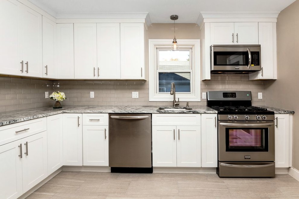 Hasbrouck Heights, NJ Fabuwood Allure Galaxy Frost Kitchen