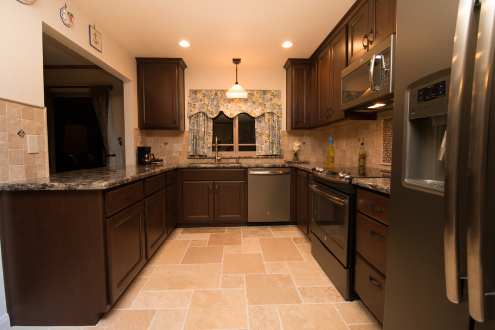 Hazel with black glaze / Langdon Transitional Kitchen Other by