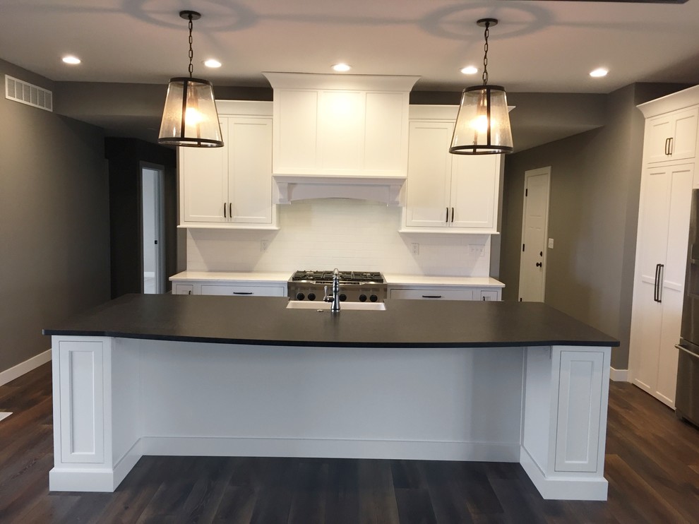 Hazelwood Homes An Inset Instant Classic in Geneseo, IL Traditional