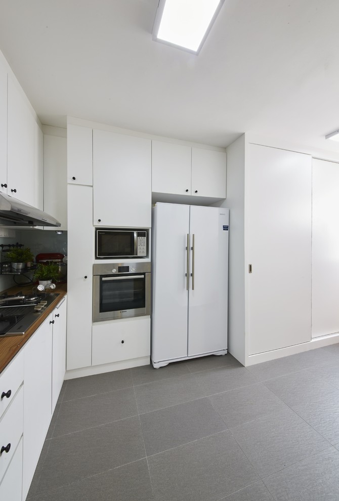 Hdb Bedok Reservoir 725 Bedok Reservoir Road Scandinavian Kitchen Singapore By Carpenters Com Sg Houzz