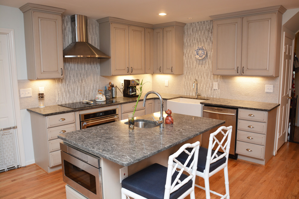 Heather and Urban Bronze Kitchen Kitchen Chicago by Brighton