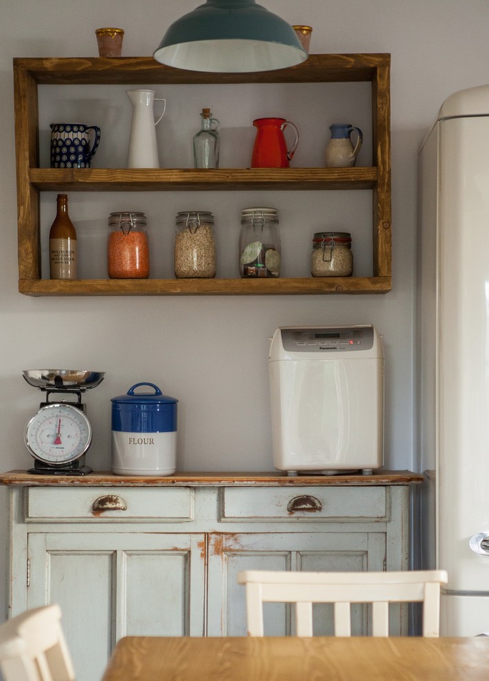 Inspiration for a rustic kitchen in London.