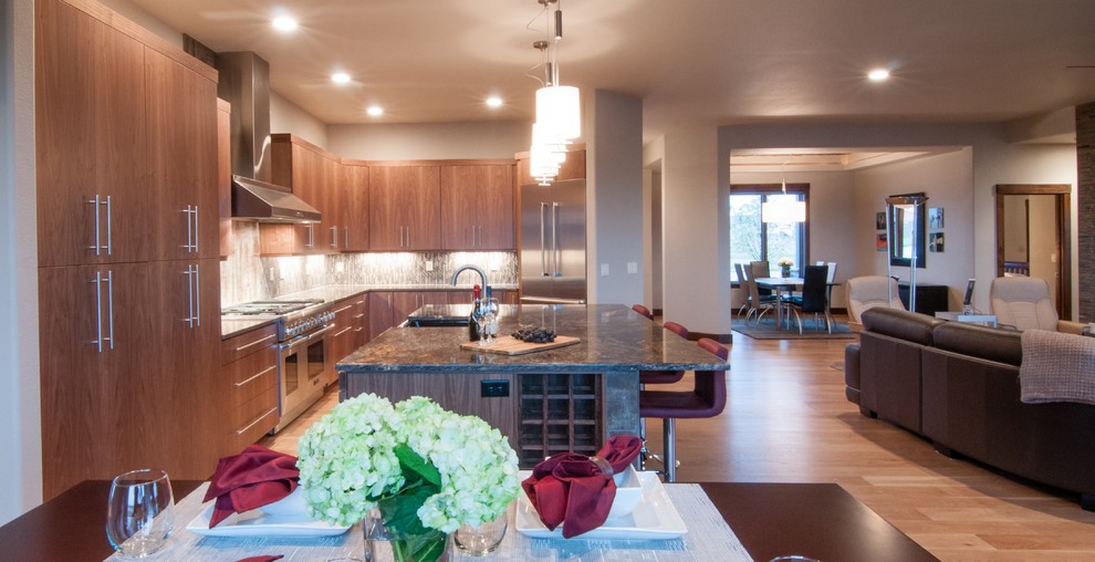 Hialeah custom build Contemporaneo Cucina Denver di Associates