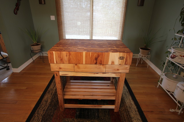 Hickory End Grain Butcher Block Kitchen Island Cart With Base American Craftsman Küche Detroit Von Mcclure Tables Houzz Hickory End Grain Butcher Block Kitchen, Hickory Kitchen Island