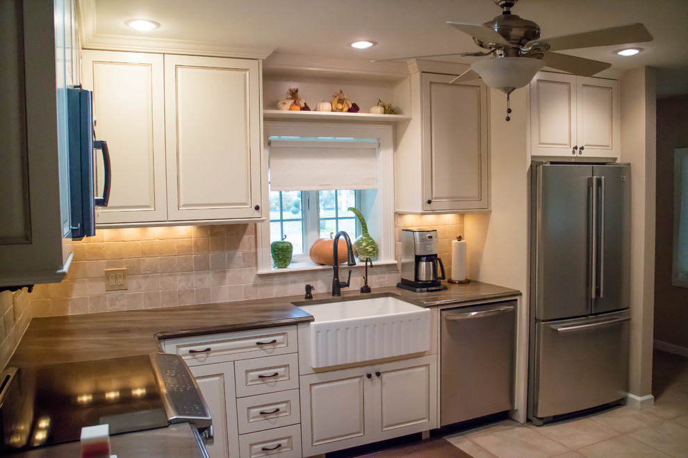 Hicksville Kitchen Transitional Kitchen New York by A&B