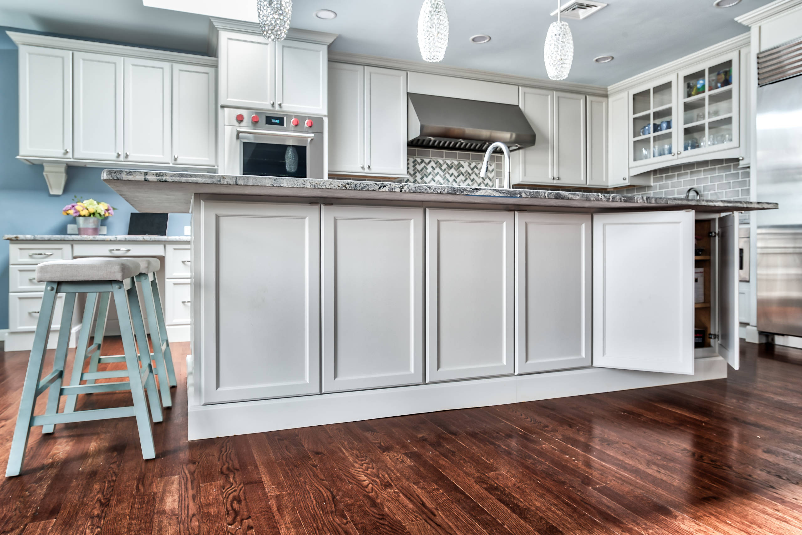 Kitchen Island with Hidden Cabinets Storage to Maximize Space