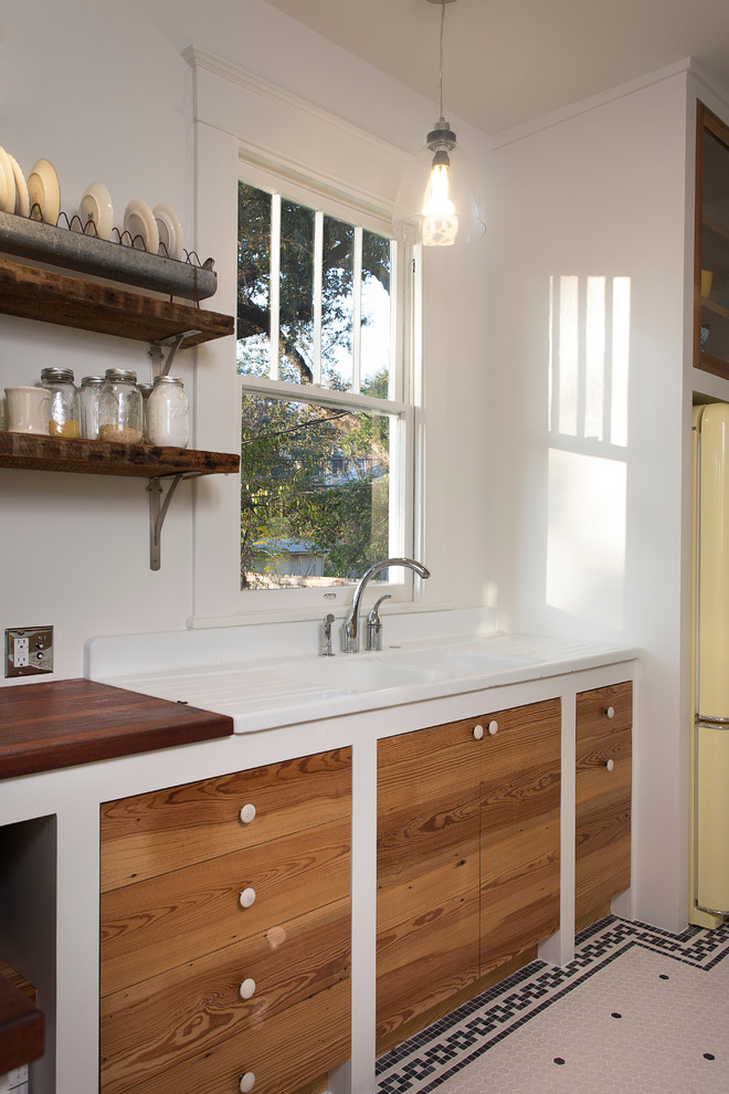 Kitchen - eclectic kitchen idea in Austin