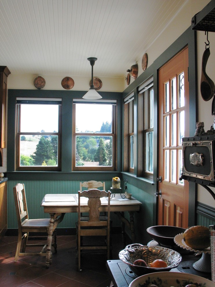 Inspiration for a classic kitchen in Portland.