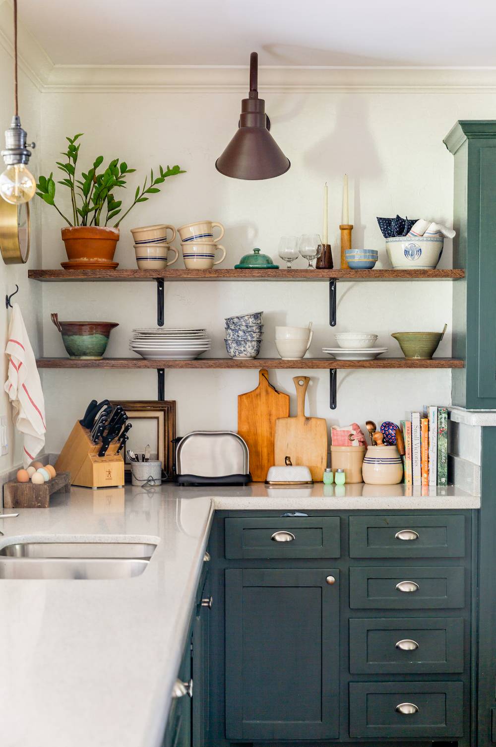 75 Small Kitchen with Shaker Cabinets Ideas You'll Love - November, 2023 |  Houzz