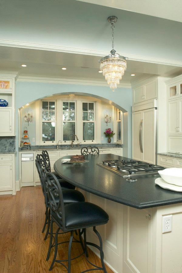 Historic St. Paul Kitchen Traditional Kitchen Minneapolis by