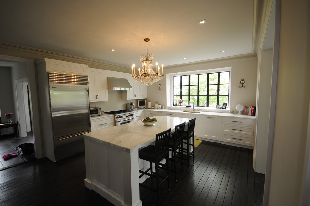 Traditional kitchen in DC Metro.