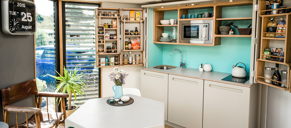 Kitchenette storage solutions to minimize clutter