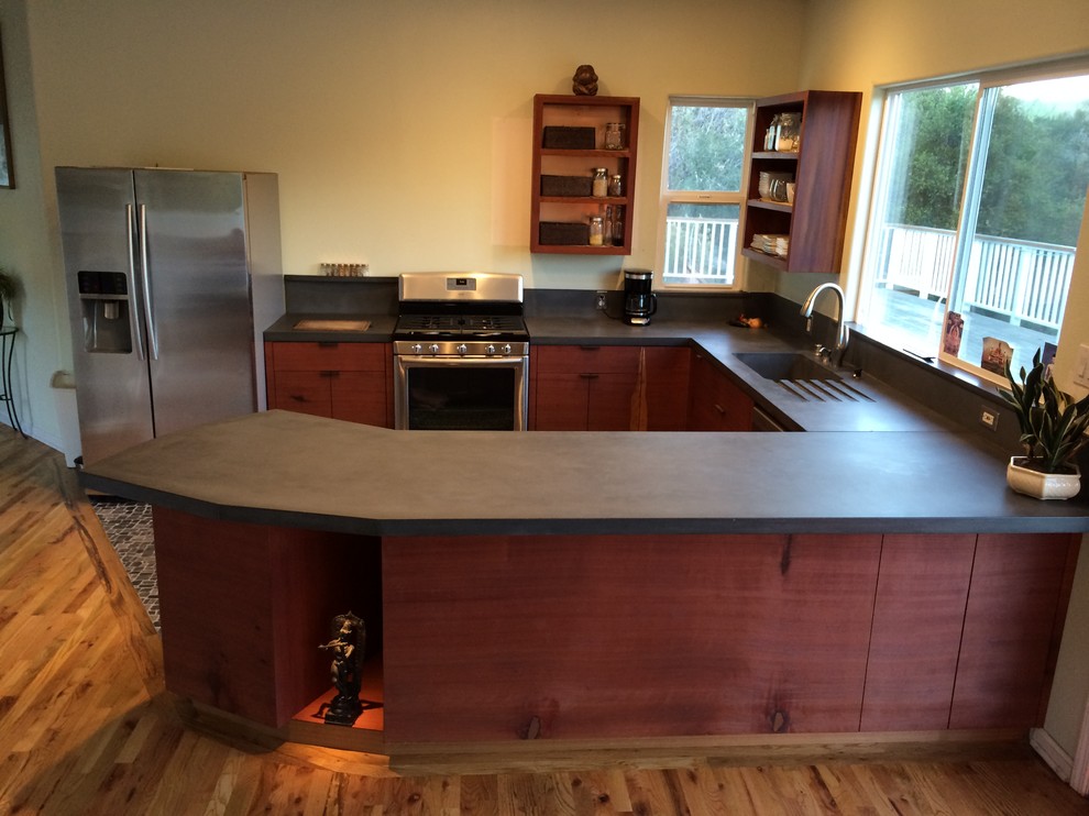 Example of a mountain style kitchen design in San Francisco