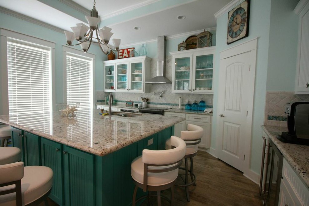 Inspiration for an eclectic kitchen remodel in Houston