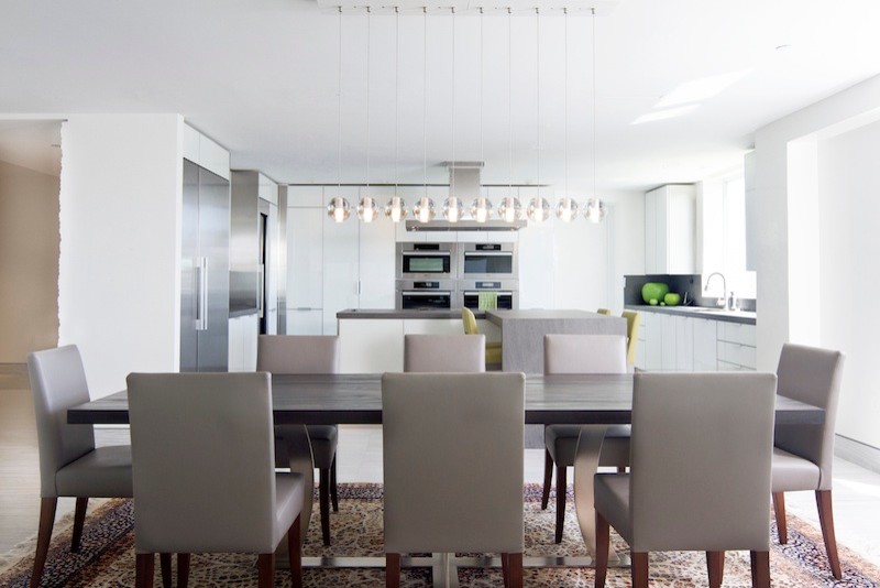 Свежая идея для дизайна: большая кухня-столовая в стиле модернизм - отличное фото интерьера