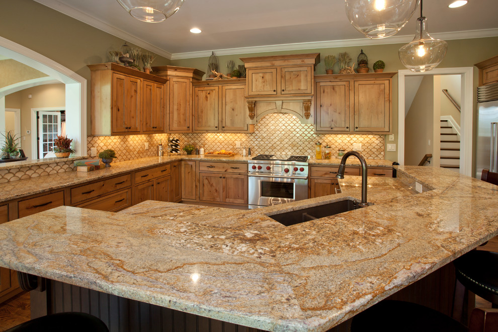This is an example of a traditional kitchen in Cincinnati.