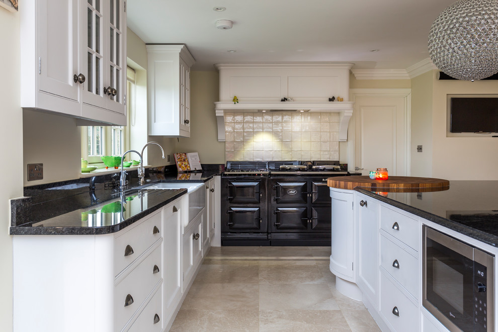 Inspiration for a farmhouse kitchen in Hertfordshire.