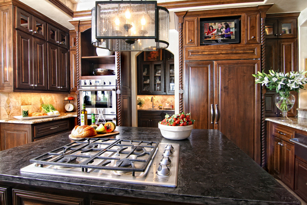 Horseshoe Bay Tuscan Lake Home by Zbranek & Holt Custom Homes Traditional Kitchen Austin