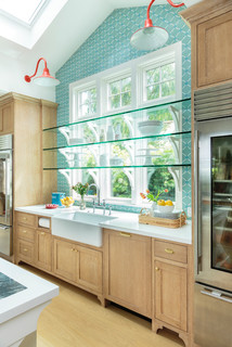 75 Kitchen with Blue Cabinets and Colored Appliances Ideas You'll Love -  January, 2024