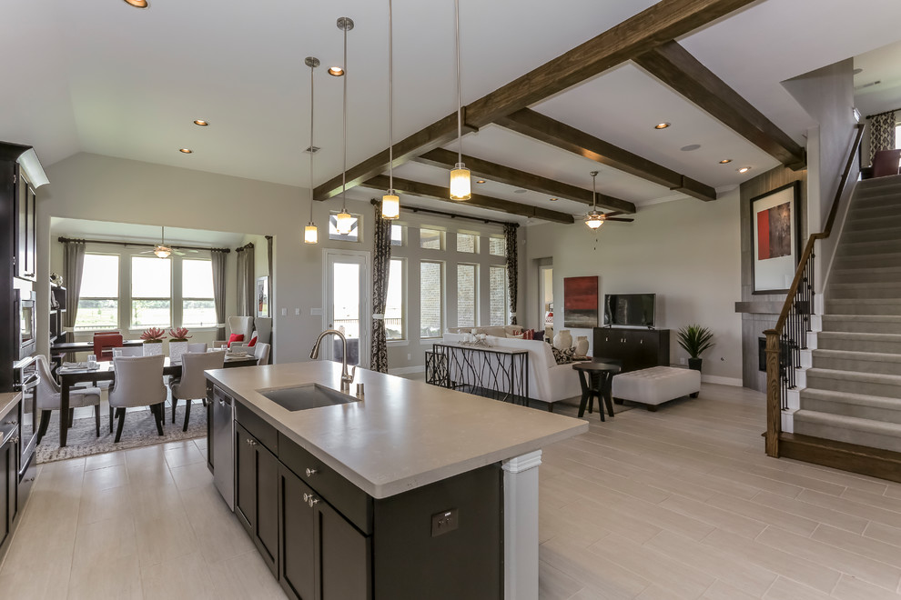 Houston, Texas Lago Mar Classic Yale Kitchen Transitional