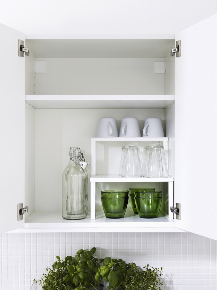 Inspiration for a modern kitchen remodel in Other