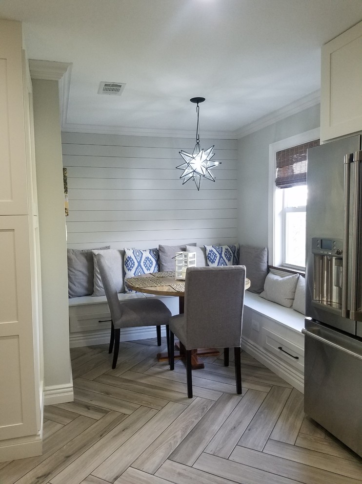 Industrial Modern Farmhouse Kitchen - Industrial - Kitchen - Orlando